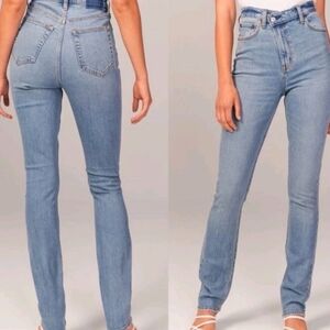 RESELL - Abercrombie & Fitch Women's High Rise Jeans - Light Blue